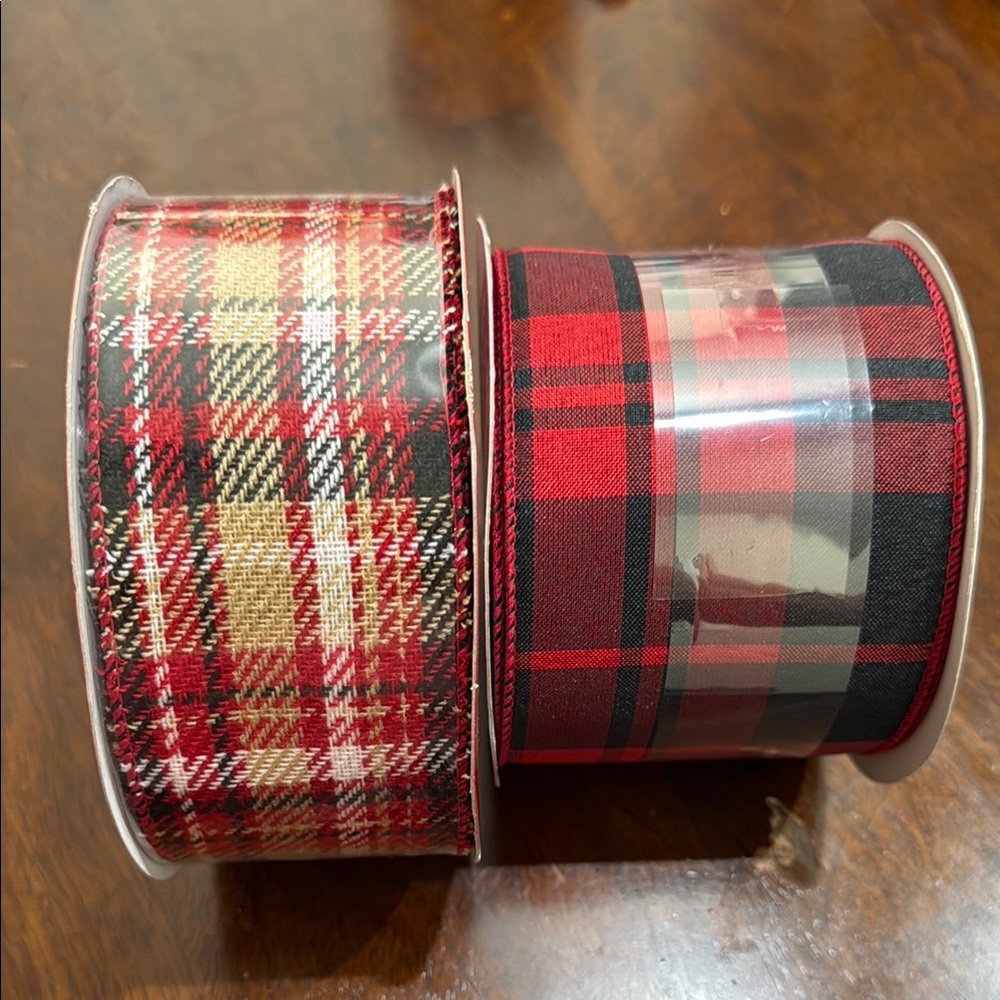 Christmas ribbons! Red and Black Plaid Ribbon Set